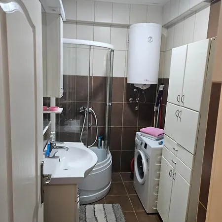 Relax 2, Sa Parkingom Lejlighed