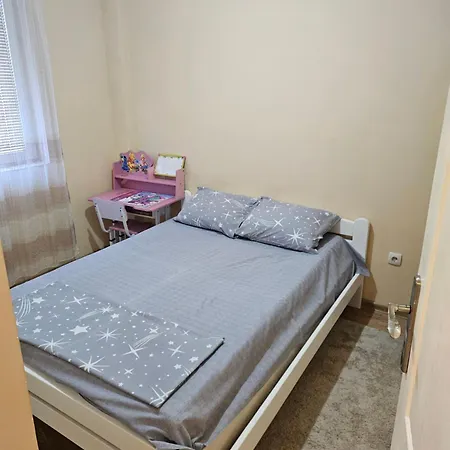 Relax 2, Sa Parkingom Obrenovac (Belgrade)