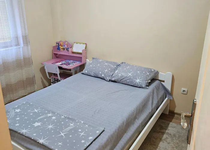 Relax 2, Sa Parkingom Obrenovac (Belgrade)